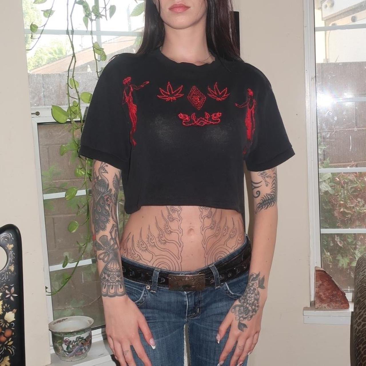 1/1 embroidered top